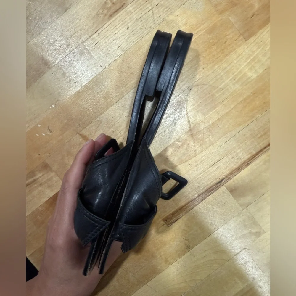 Givenchy Black Bow Sandals - Picture 3 of 8